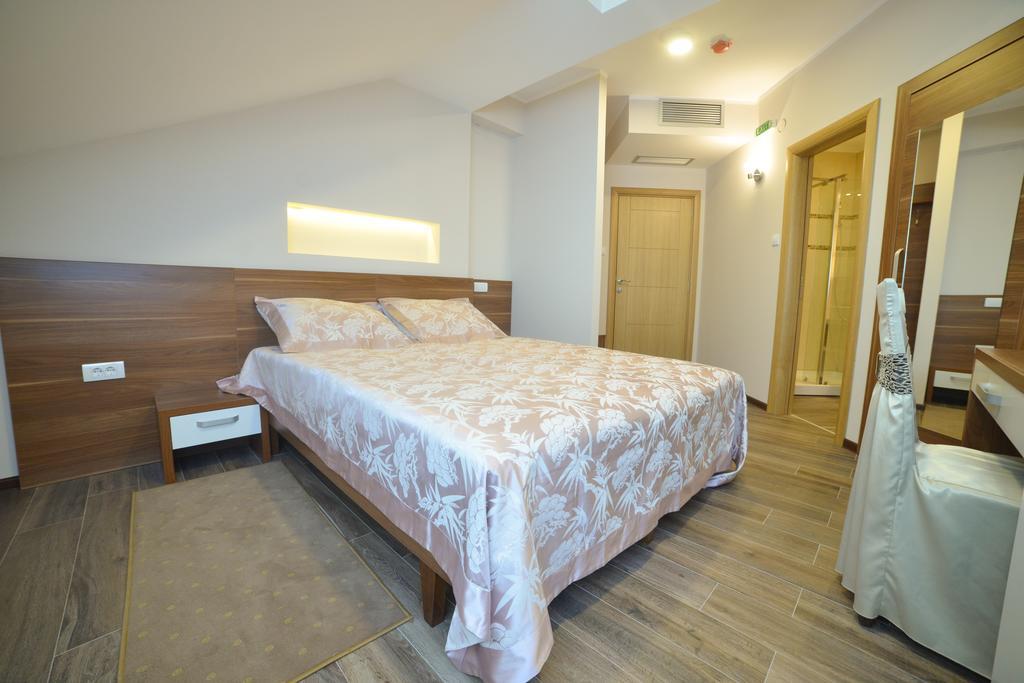Kesten Futog Zimmer foto