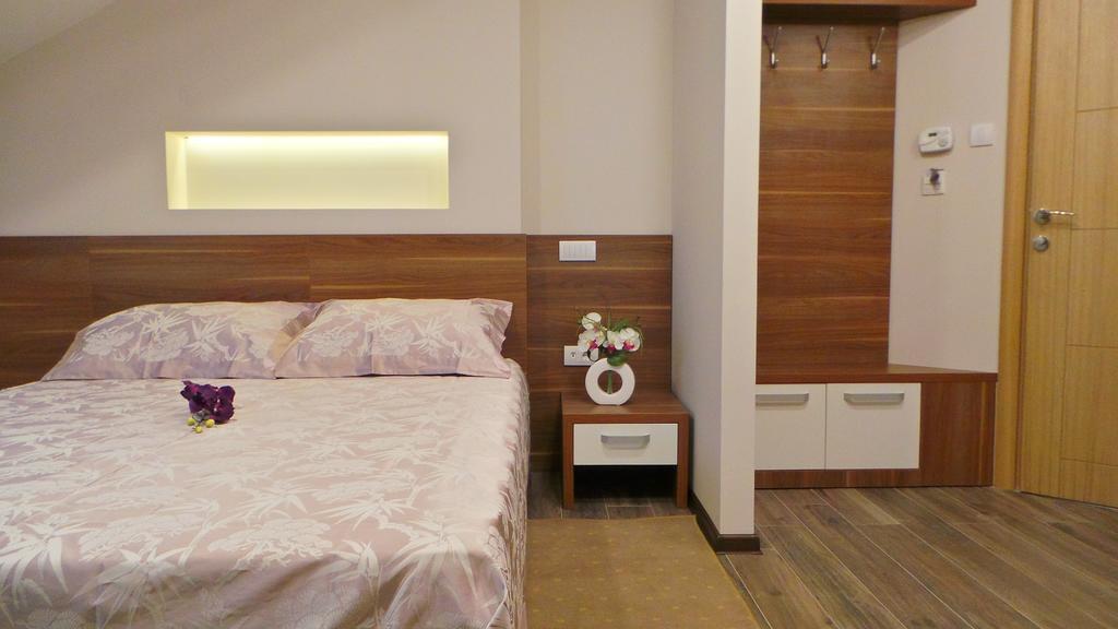 Kesten Futog Zimmer foto